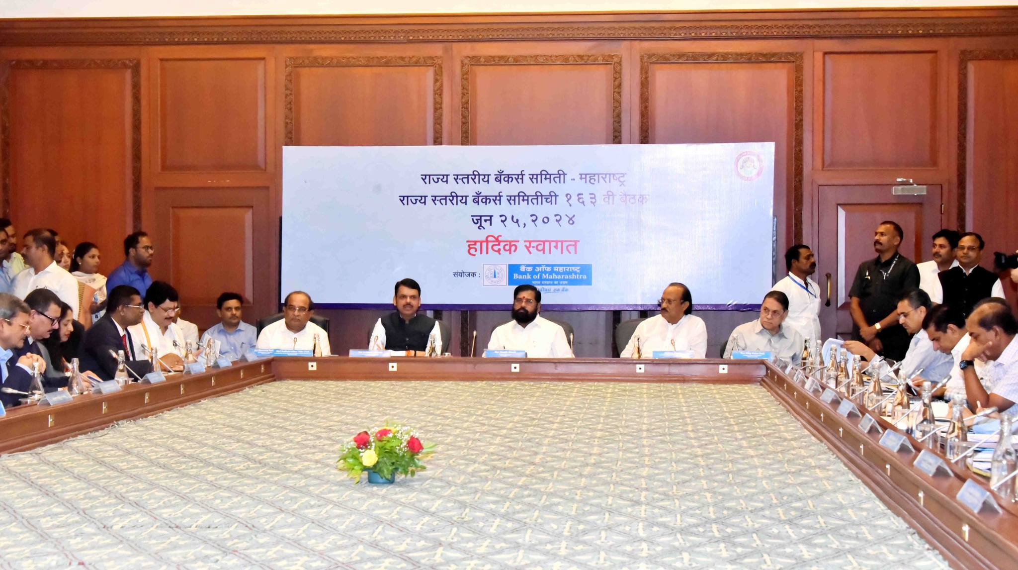 शेतकरीवर्गला 'सिबील स्कोअर'ची सक्ती न करता पीक कर्ज 1 किसान लोन