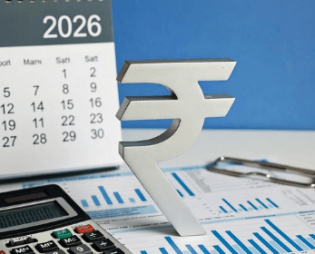 टीडीएस (TDS) २०२६: सर्वसमावेशक संशोधन अहवाल आणि मार्गदर्शक: आर्थिक वर्ष २०२५-२६ आणि २०२६ च्या दृष्टीने टीडीएसचे नियम, नवीन दर, कलम १९४टी आणि १९४क्यू मधील बदल यावर सविस्तर मराठी मार्गदर्शक. जाणून घ्या टीडीएस कसा वाचवावा आणि रिटर्न कसे भरावे.